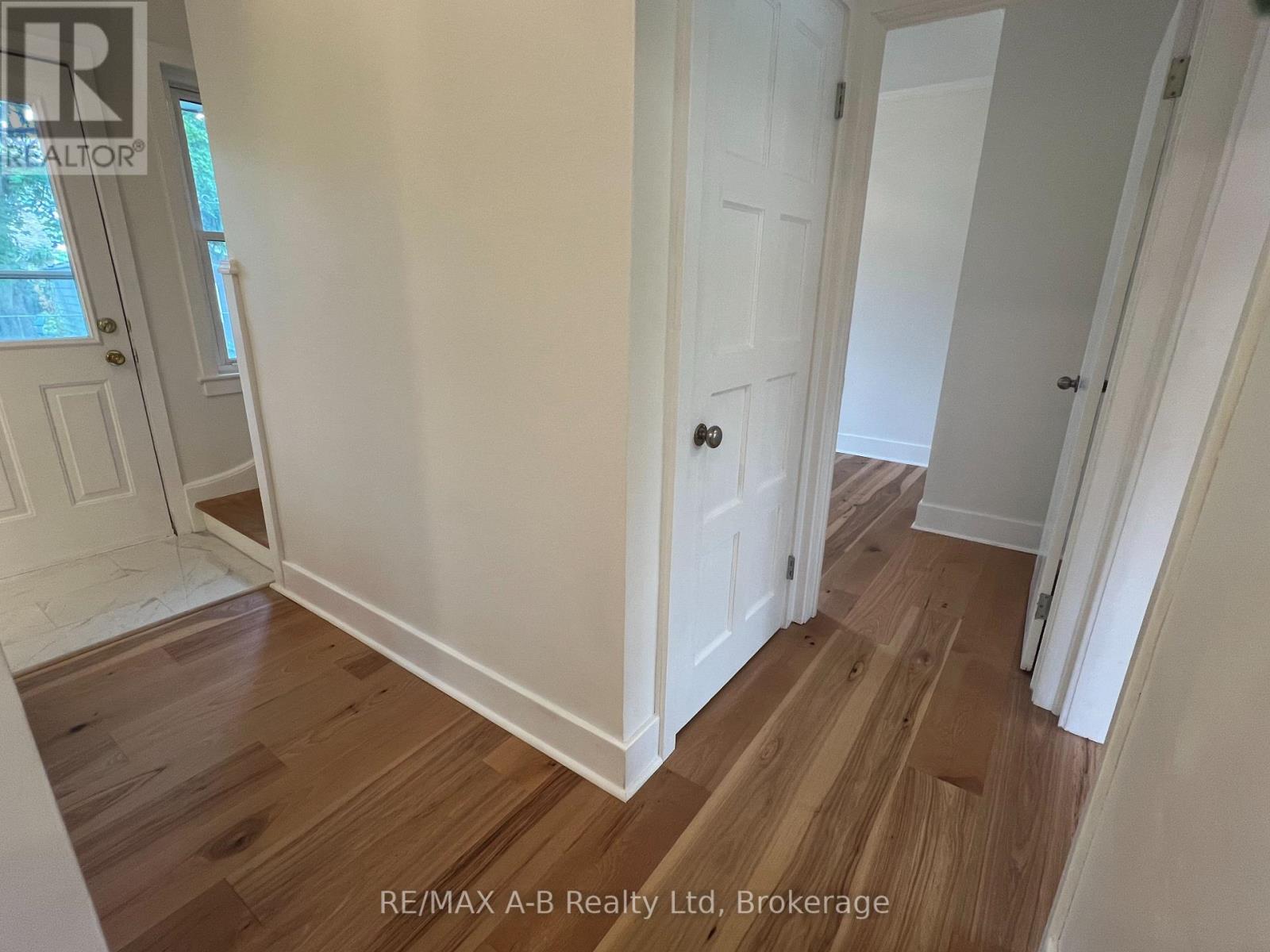 34 SOMERSET STREET, Stratford — photo 8