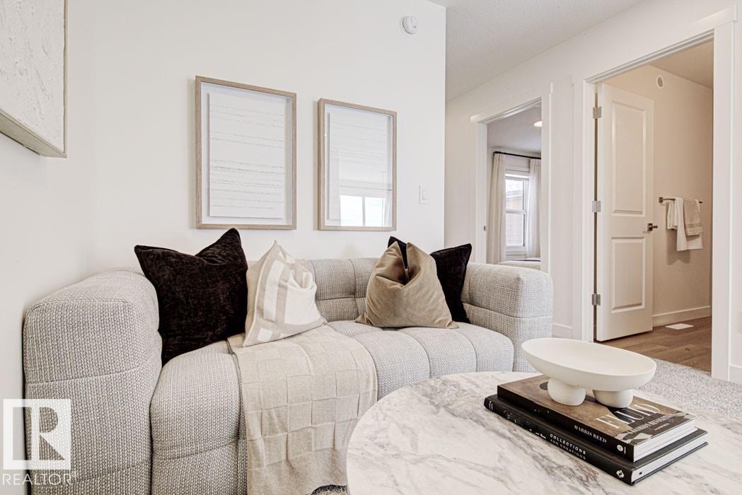 21139 21 AV NW - 36