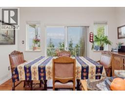 5872 Deerhorn Drive, Sechelt, BC V7Z0E1 Photo 15
