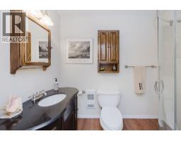 5872 Deerhorn Drive, Sechelt, BC V7Z0E1 Photo 35