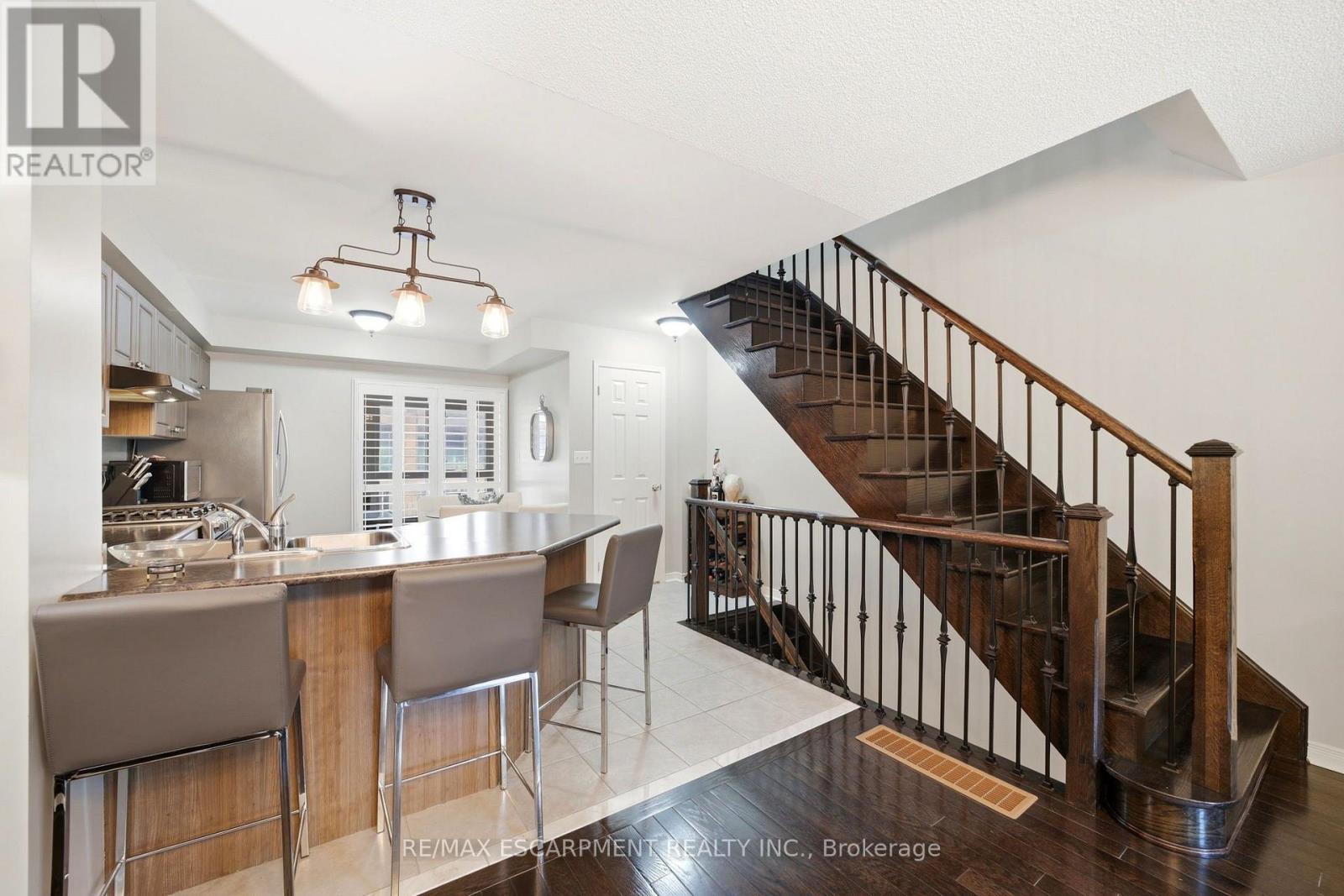 73 TED WRAY CIRCLE - 11