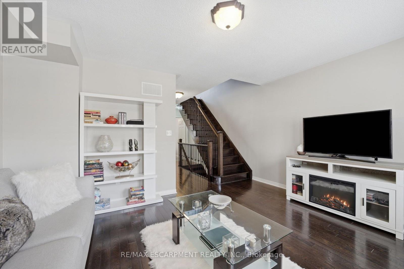 73 TED WRAY CIRCLE - 29