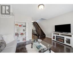 73 Ted Wray Circle, Toronto, ON M3L0G7 Photo 29