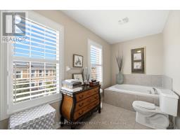 73 Ted Wray Circle, Toronto, ON M3L0G7 Photo 34