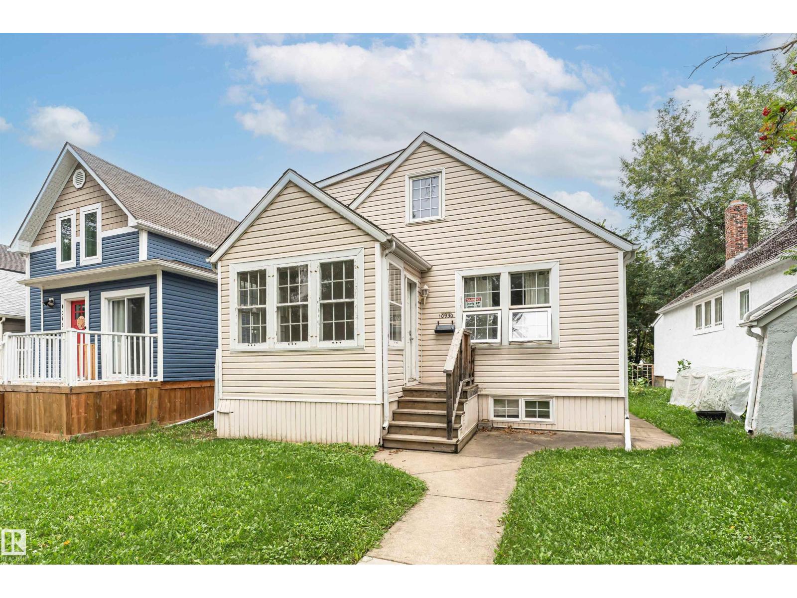 10930 80 AV NW - 1