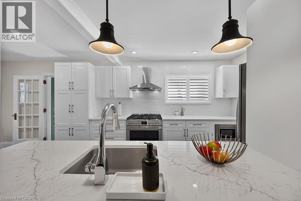 33 BELLEVUE Avenue - 11