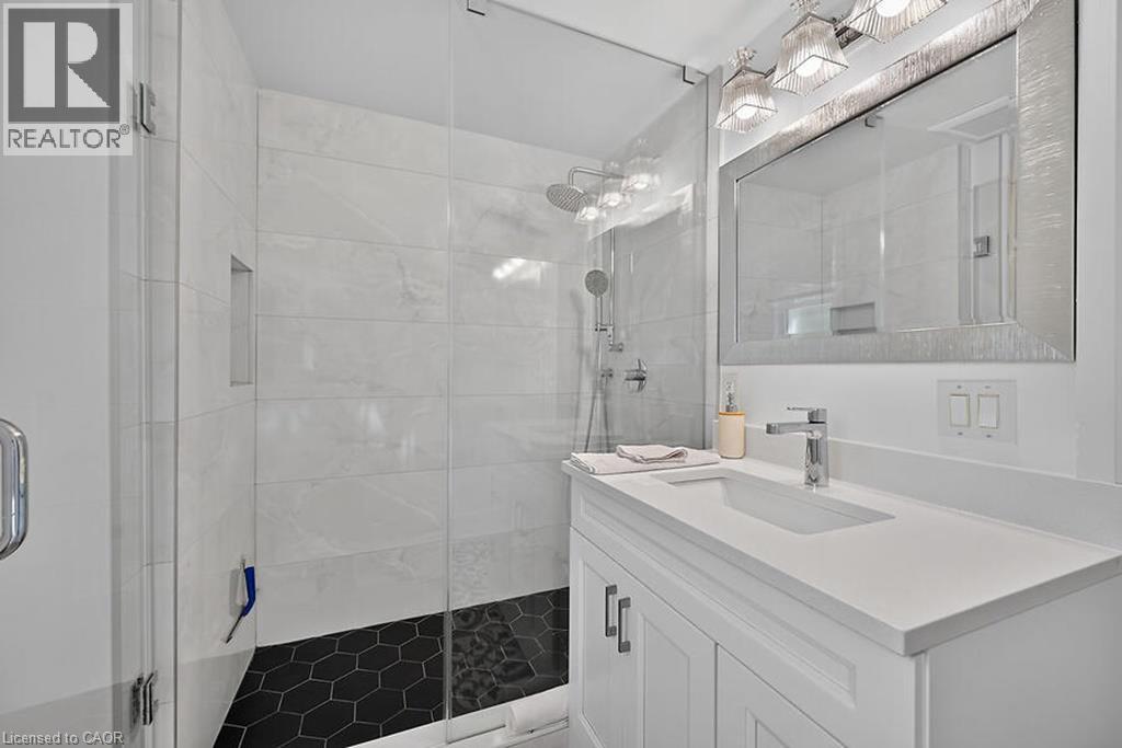 33 BELLEVUE Avenue - 26