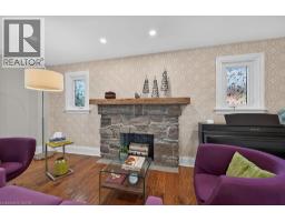 Living room - 33 Bellevue Avenue, Simcoe, ON N3Y4B6 Photo 9