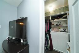 356 Chalmers Avenue, Winnipeg, MB R2L0G2 Photo 12