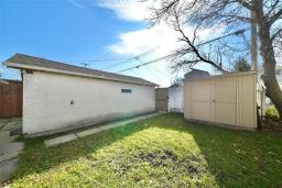 356 Chalmers Avenue, Winnipeg, MB R2L0G2 Photo 37