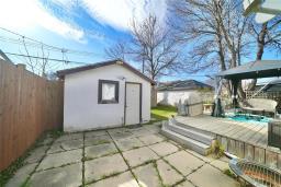 356 Chalmers Avenue, Winnipeg, MB R2L0G2 Photo 36