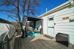 356 Chalmers Avenue, Winnipeg, MB R2L0G2 Photo 32