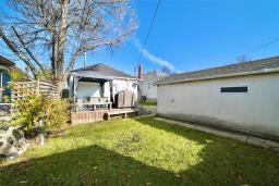 356 Chalmers Avenue, Winnipeg, MB R2L0G2 Photo 40