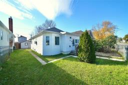 356 Chalmers Avenue, Winnipeg, MB R2L0G2 Photo 41
