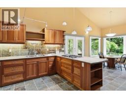 7905 Plumper Way, Pender Island, BC V0N2M2 Photo 14