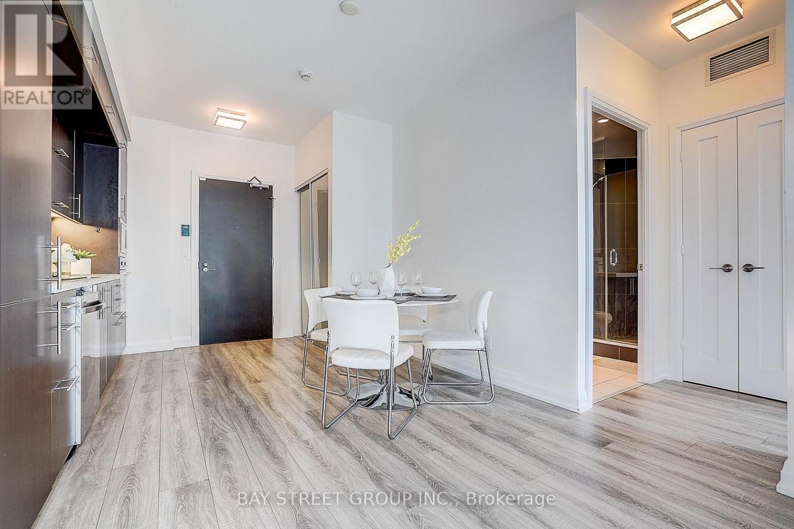 #811 2 ANNDALE DRIVE - 13
