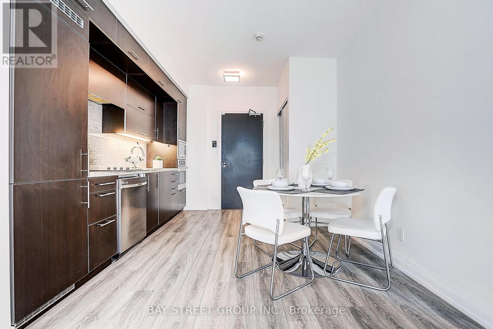 #811 2 ANNDALE DRIVE - 11