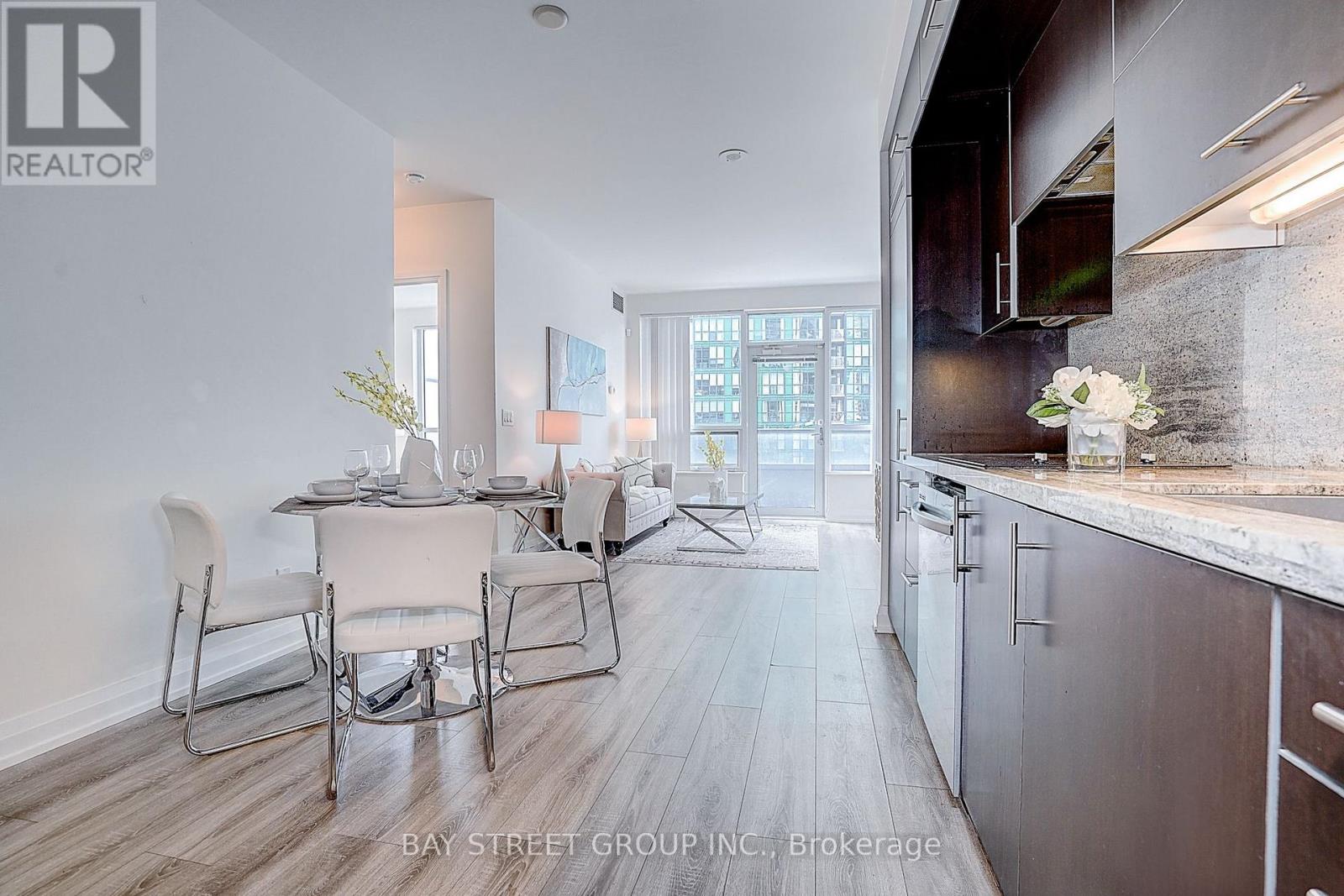 #811 2 ANNDALE DRIVE - 3