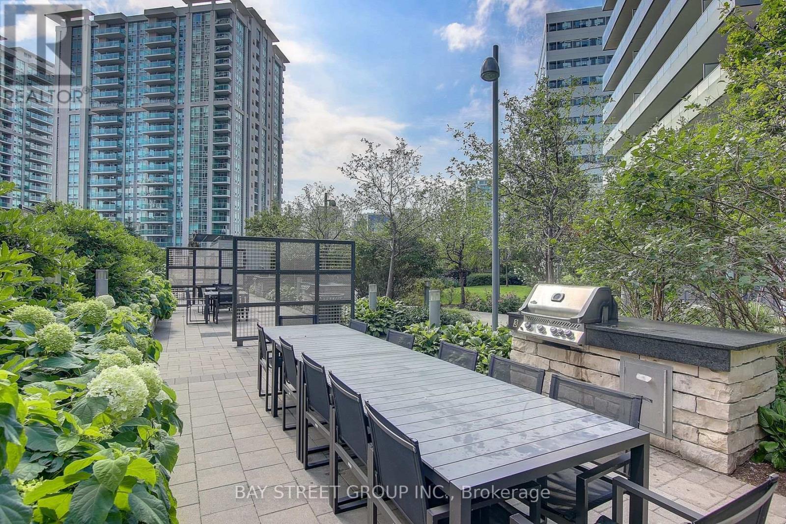 #811 2 ANNDALE DRIVE - 38
