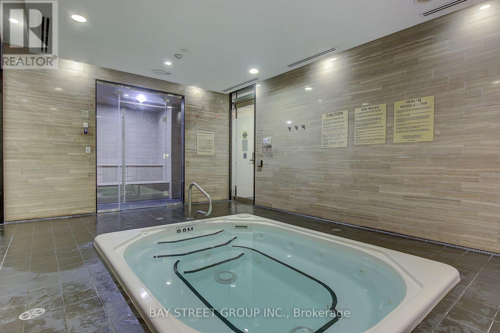 #811 2 ANNDALE DRIVE - 43