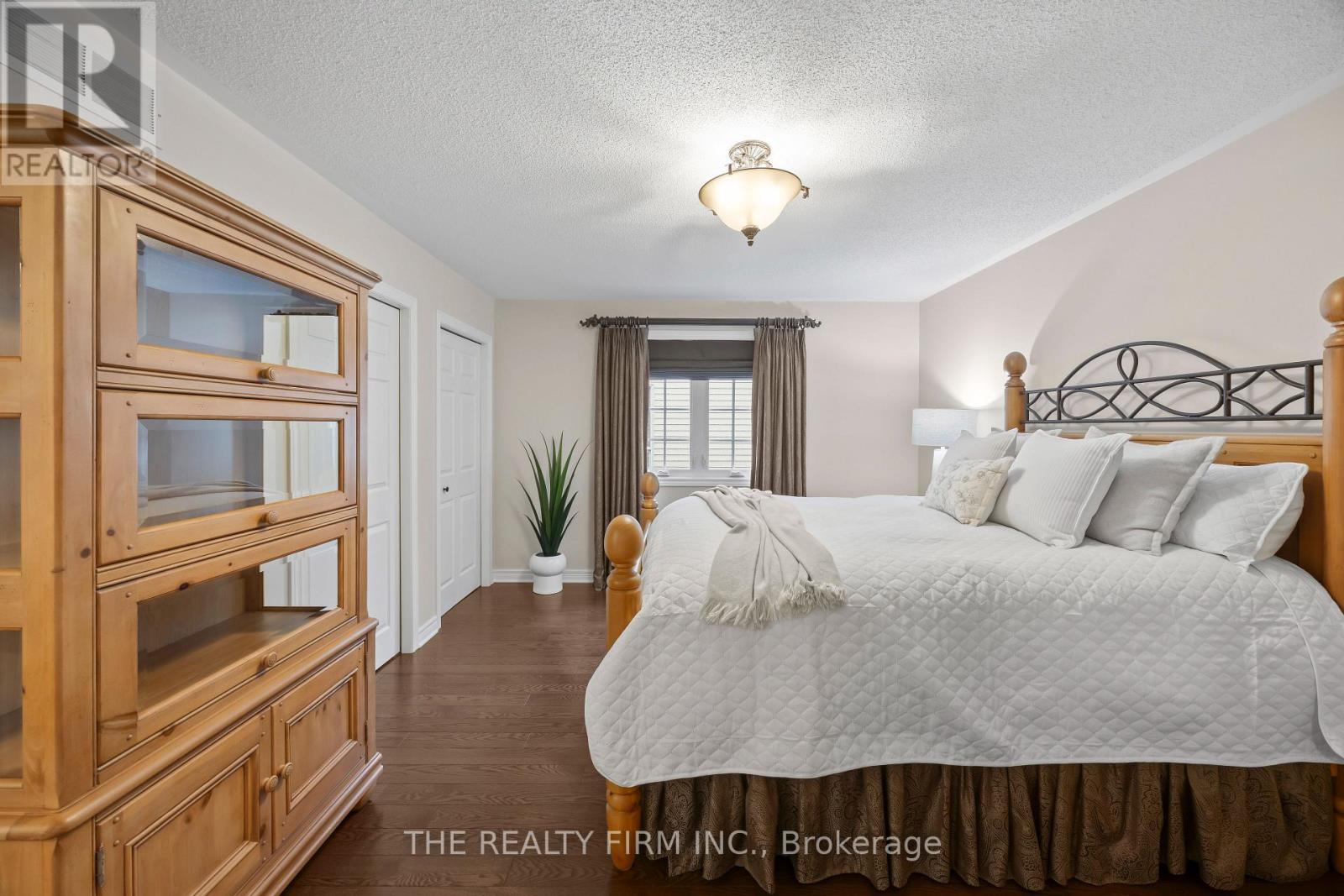 4077 PINE CRESCENT - Image 19