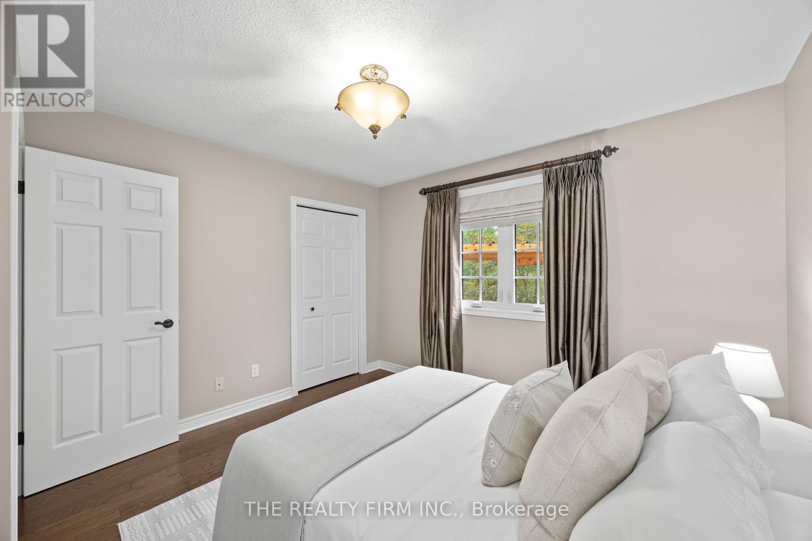 4077 PINE CRESCENT - Image 26