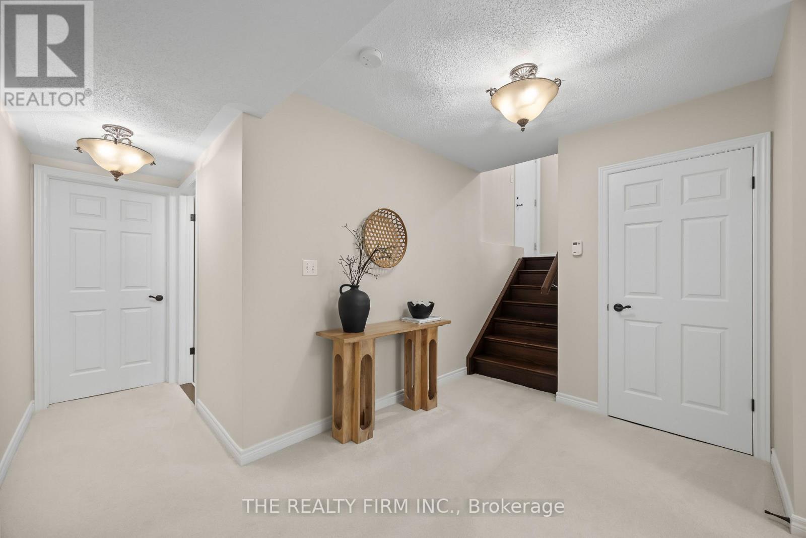 4077 PINE CRESCENT - Image 29