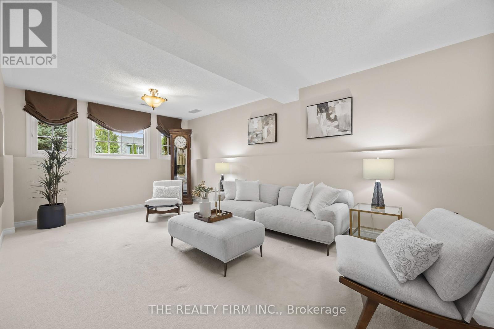 4077 PINE CRESCENT - Image 30