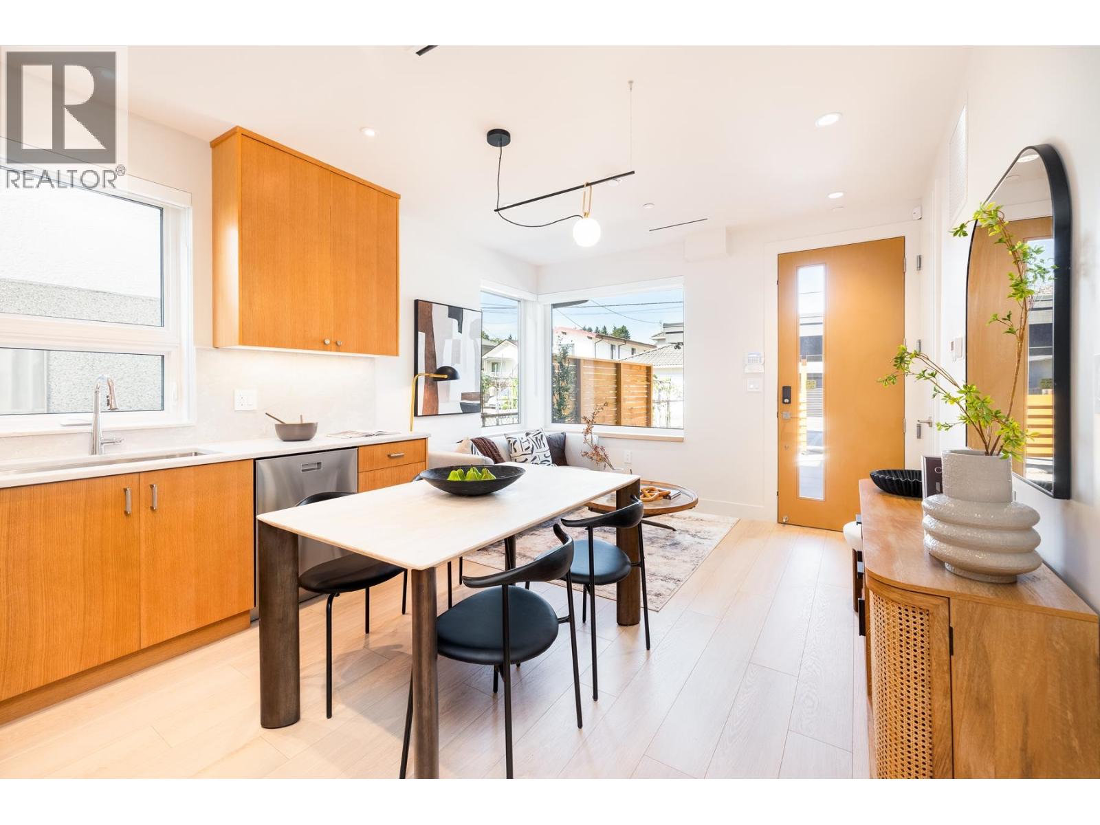2 2995 ADANAC STREET, Vancouver — photo 4