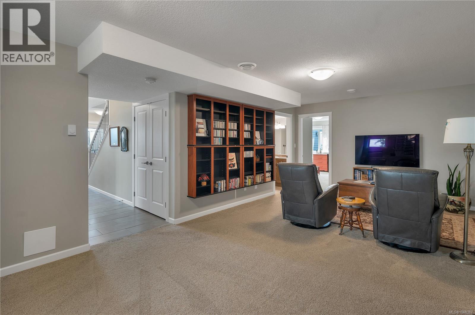 885 Timberline Dr - Image 25