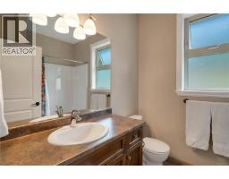 885 Timberline Dr, Campbell River, BC V9H0A8 Photo 17