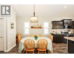 3pc Bathroom - 3419 51 Street, Camrose, AB T4V5J2 Photo 7
