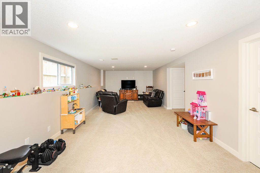3419 51 Street - Image 34