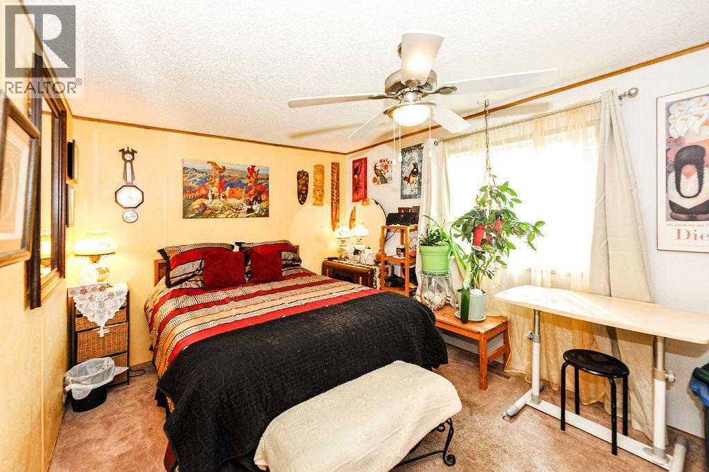 111 1 Street E - Image 28