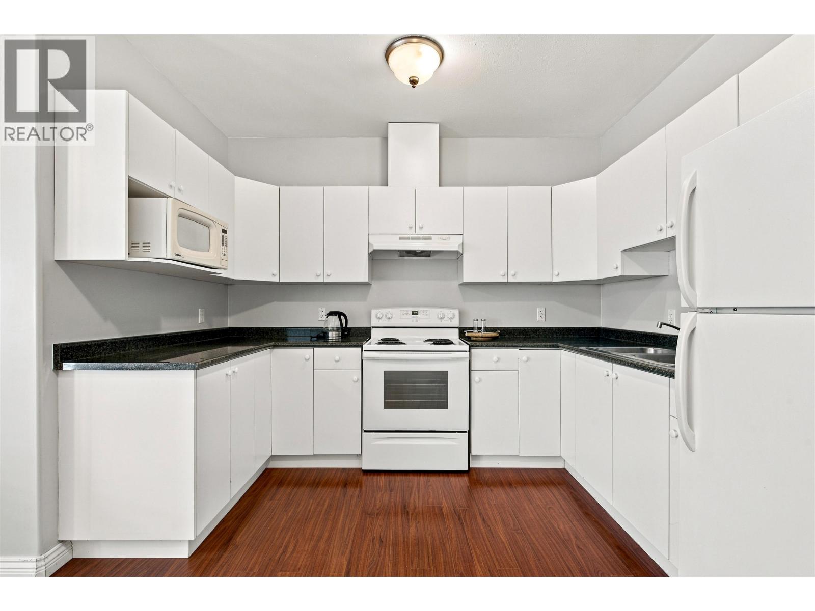 241 WESTRIDGE DRIVE - Image 27