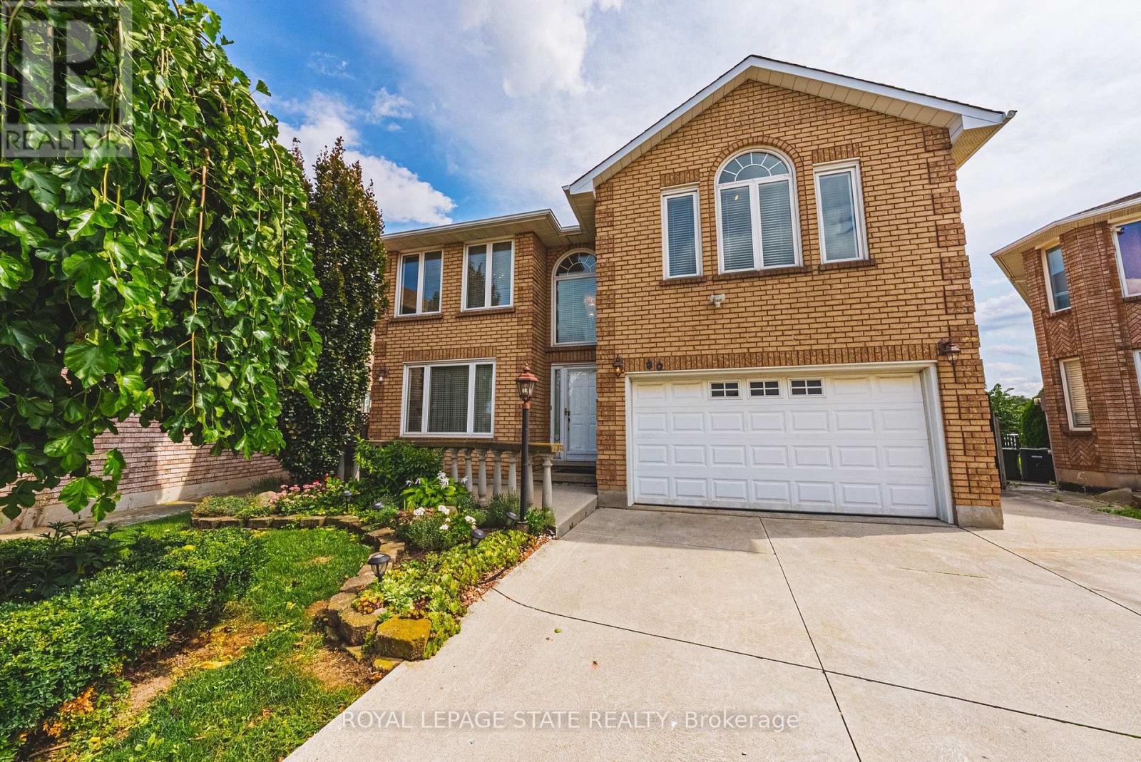 Photo of 90 Fairington Crescent