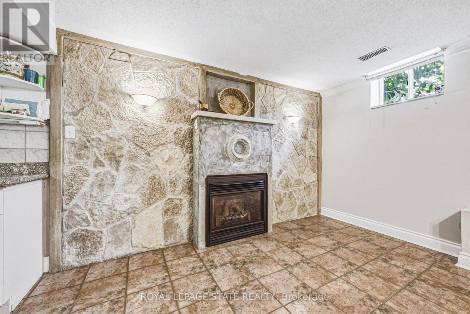 90 FAIRINGTON CRESCENT - Image 34