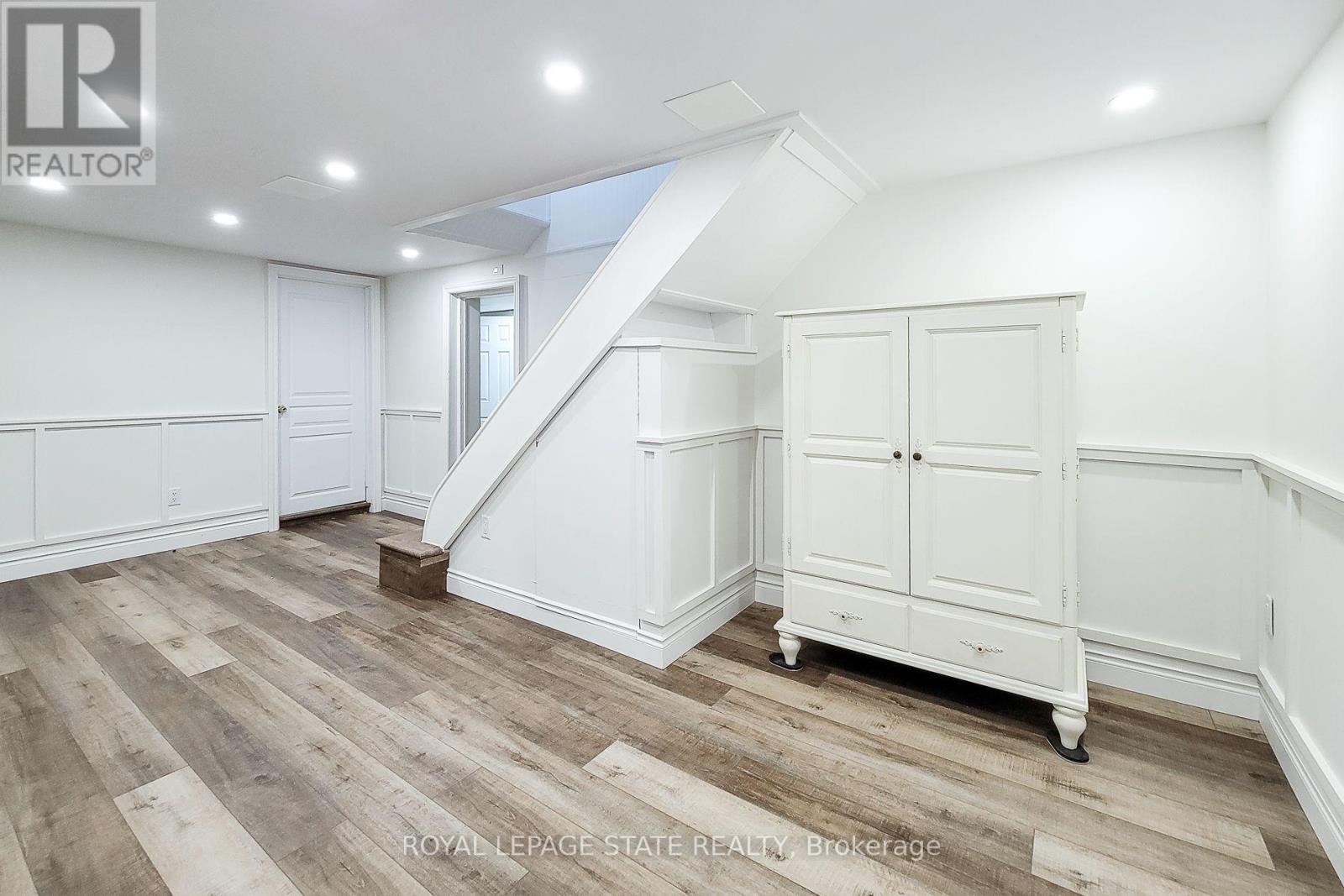 1359 MOUNTAIN GROVE AVENUE - 30