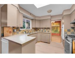 Kitchen - 9725 Juniper Street, Chilliwack Proper East, Chilliwack, BC V2P5J2 Photo 15