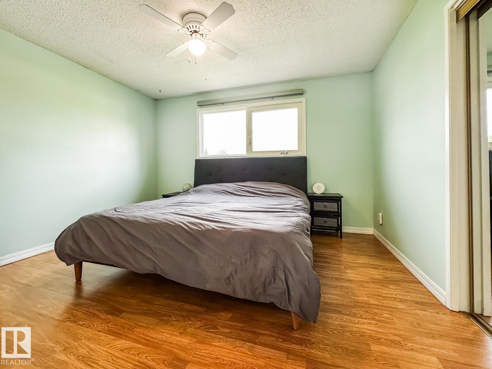 6811 40 AV NW - 16