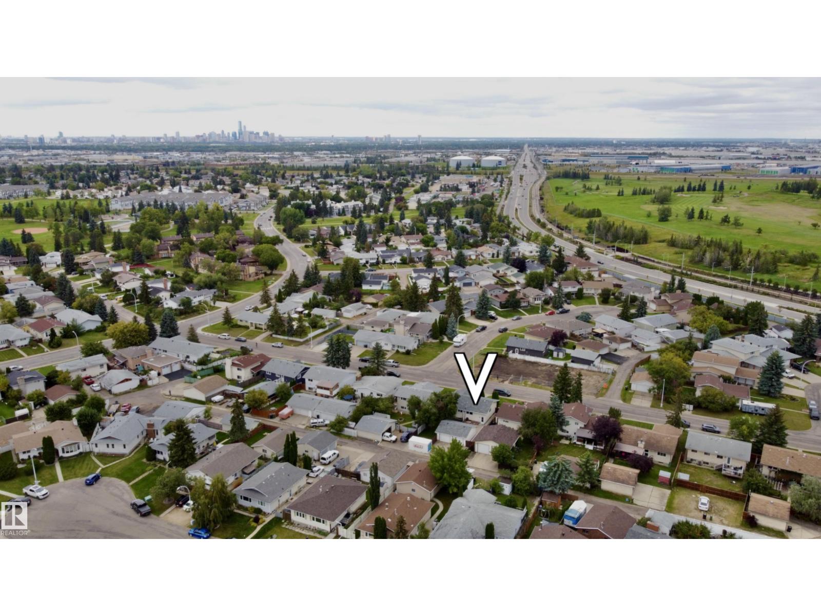 6811 40 AV NW - 46