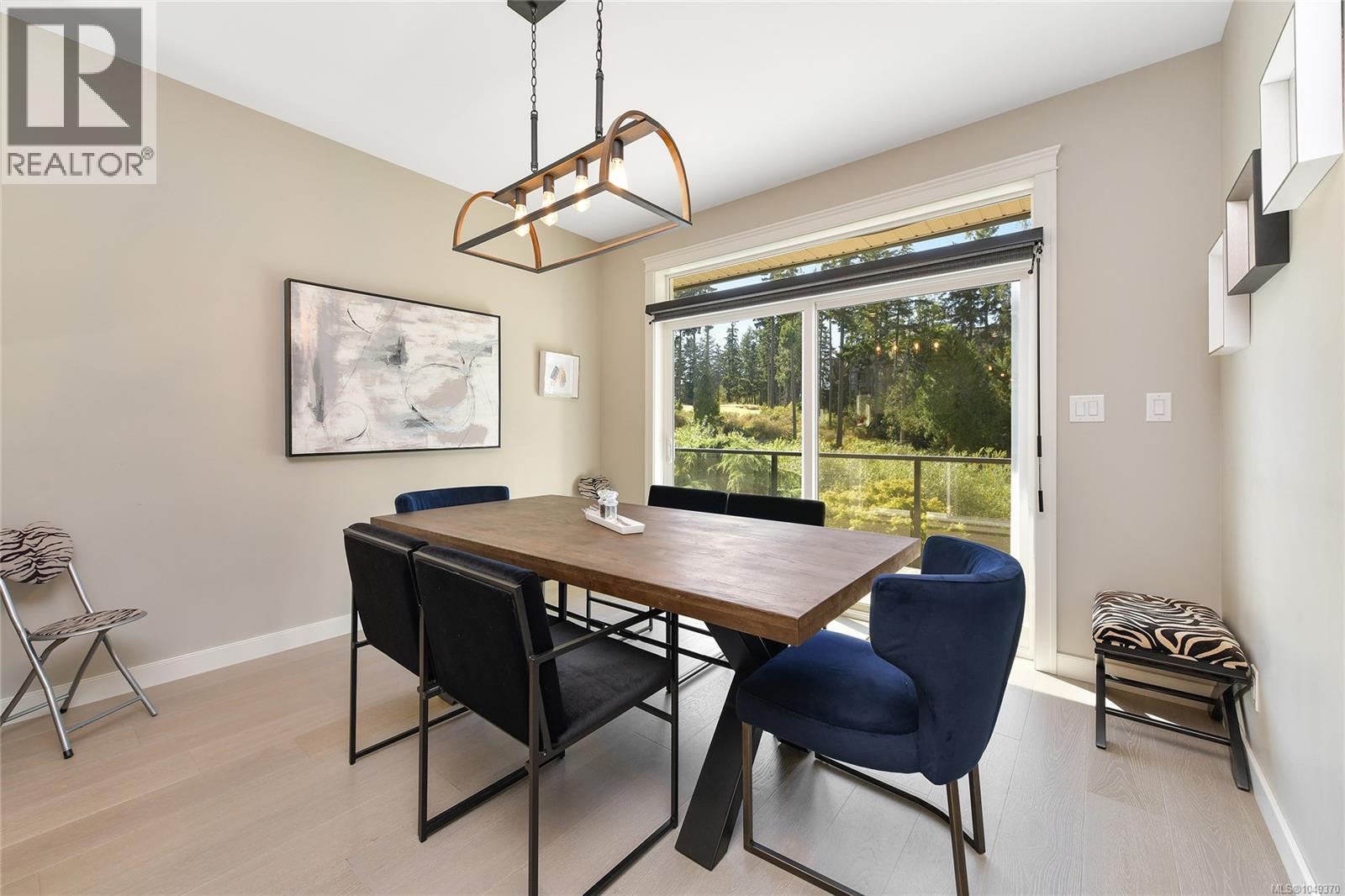 2136 Champions Way - 15