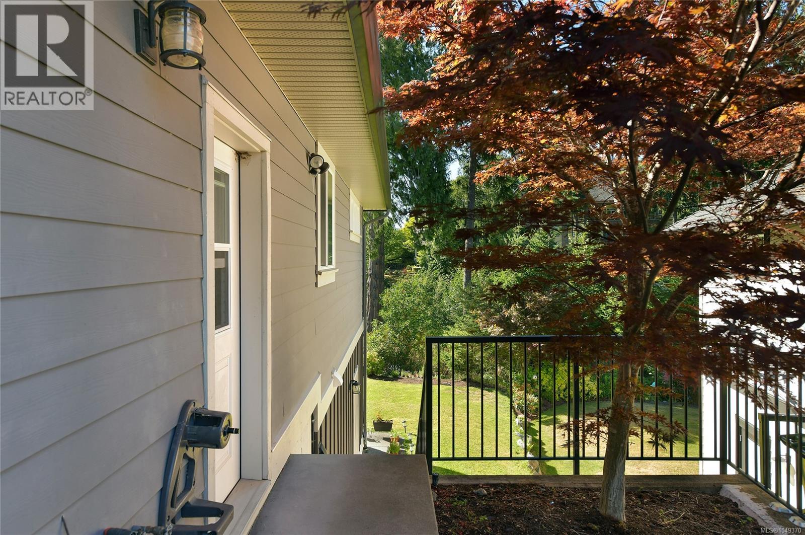 2136 Champions Way - 41