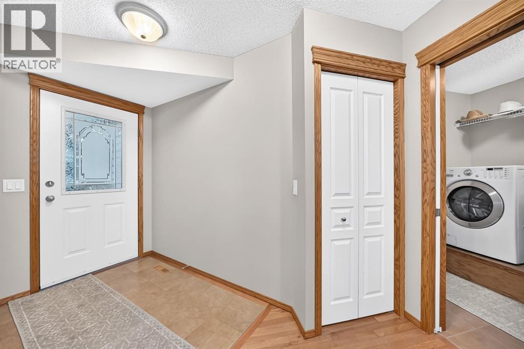 234 Somerglen Way SW - 2
