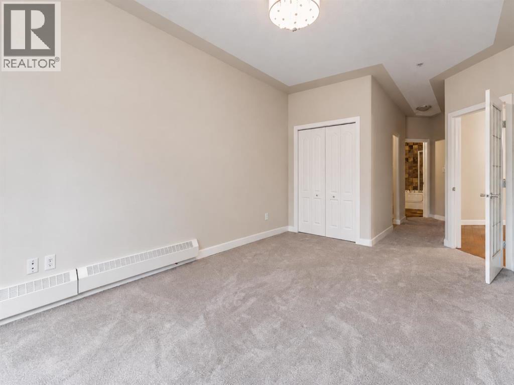 #431 20 Discovery Ridge Close SW - 18
