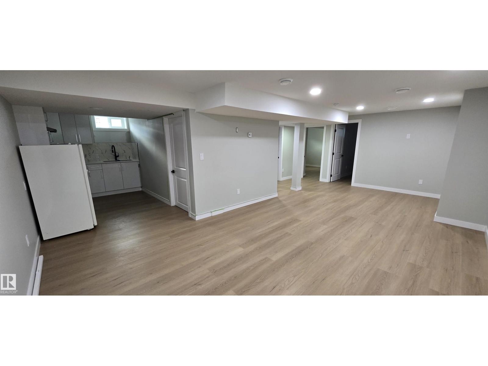 13812 63 ST NW - 23