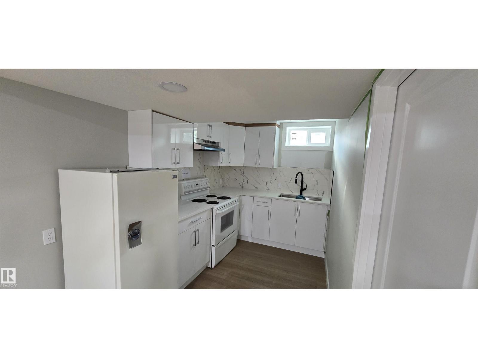 13812 63 ST NW - 30
