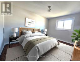 Main - 976 Timmins Gardens, Pickering, ON L1W2L2 Photo 9