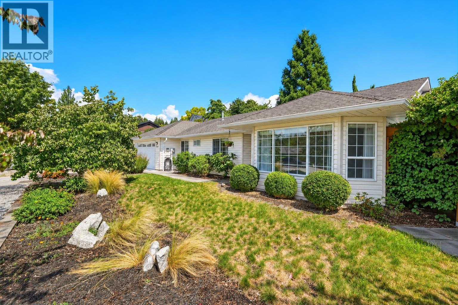 5616 EMERSON ROAD, Sechelt