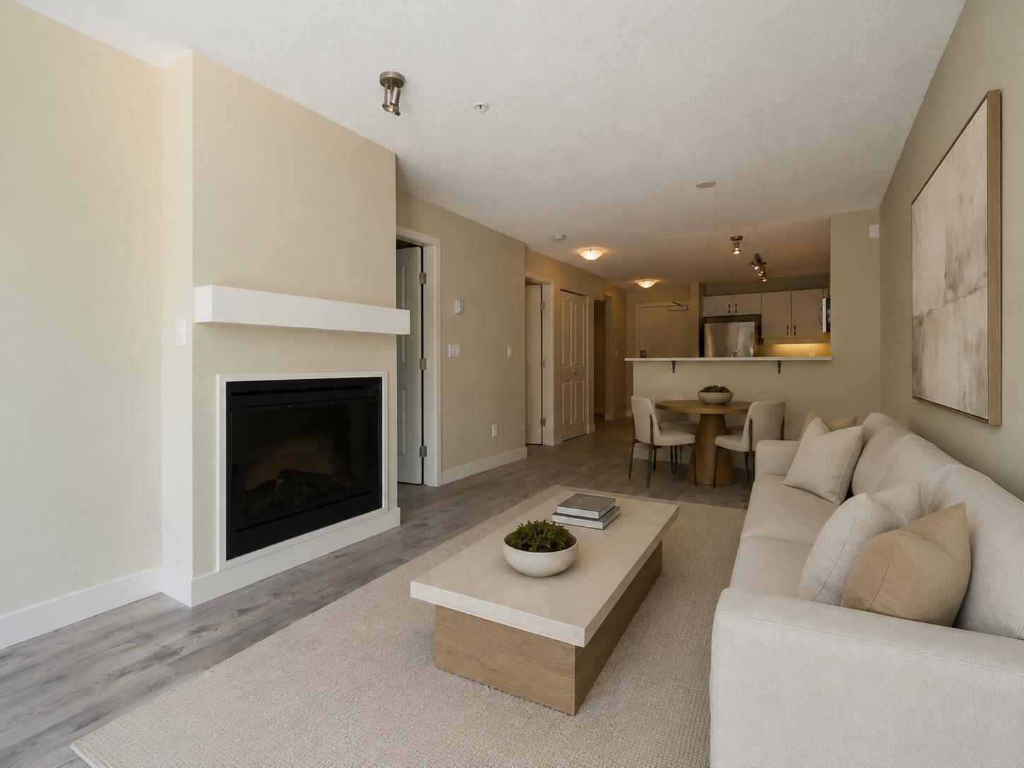 242 10838 CITY PARKWAY, Surrey — photo 3